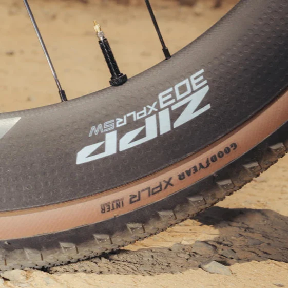 Para kół bezdętkowych ZIPP 303 XPLR SW DISC (centralna blokada) - Image 4