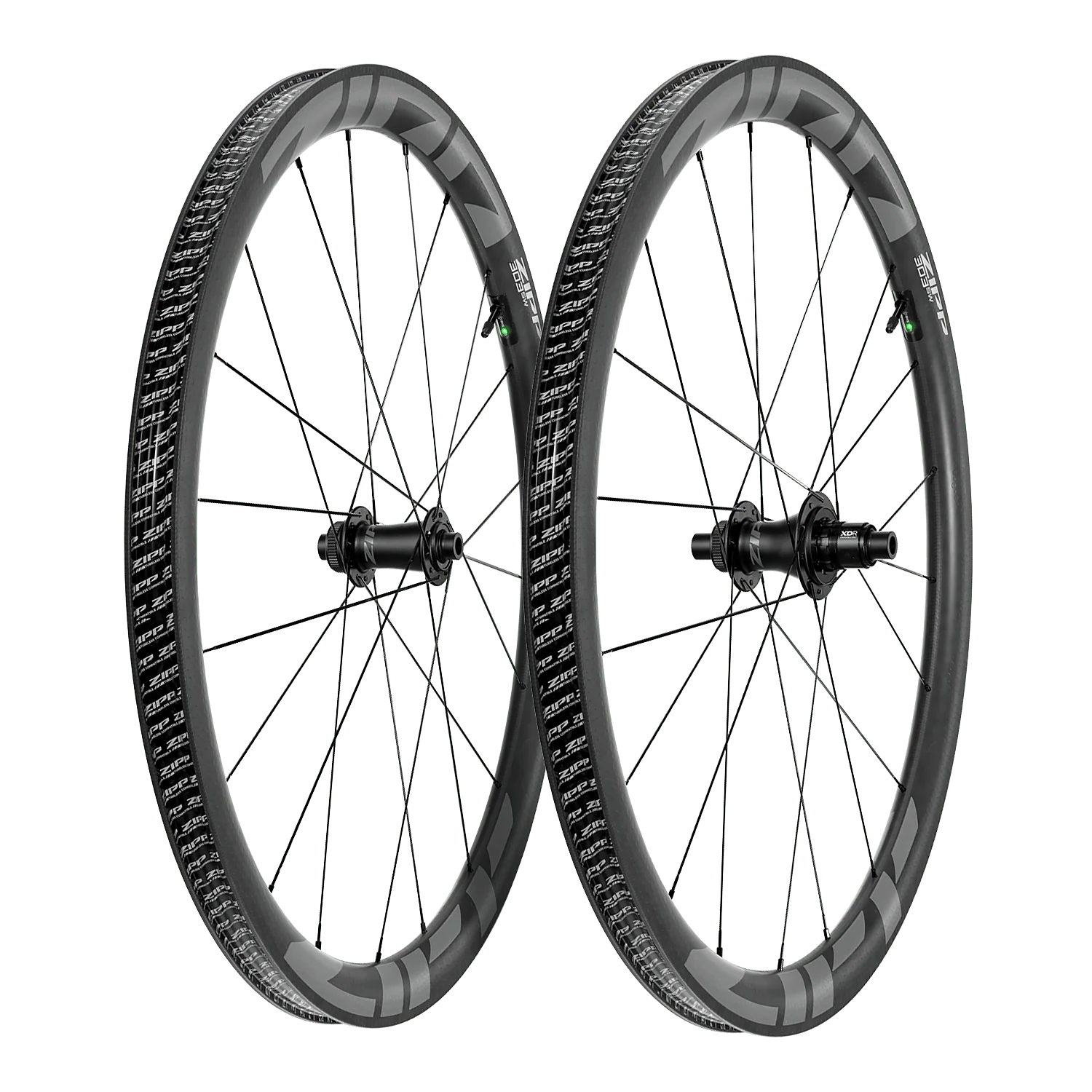 Para kół ZIPP 303 SW DISC przystosowanych do jazdy bezdętkowej (Centerlock)
