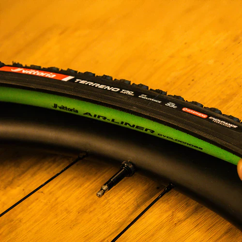 Pianka antyprzebiciowa VITTORIA AIR-LINER Cyclocross 700x31/33 - Image 3