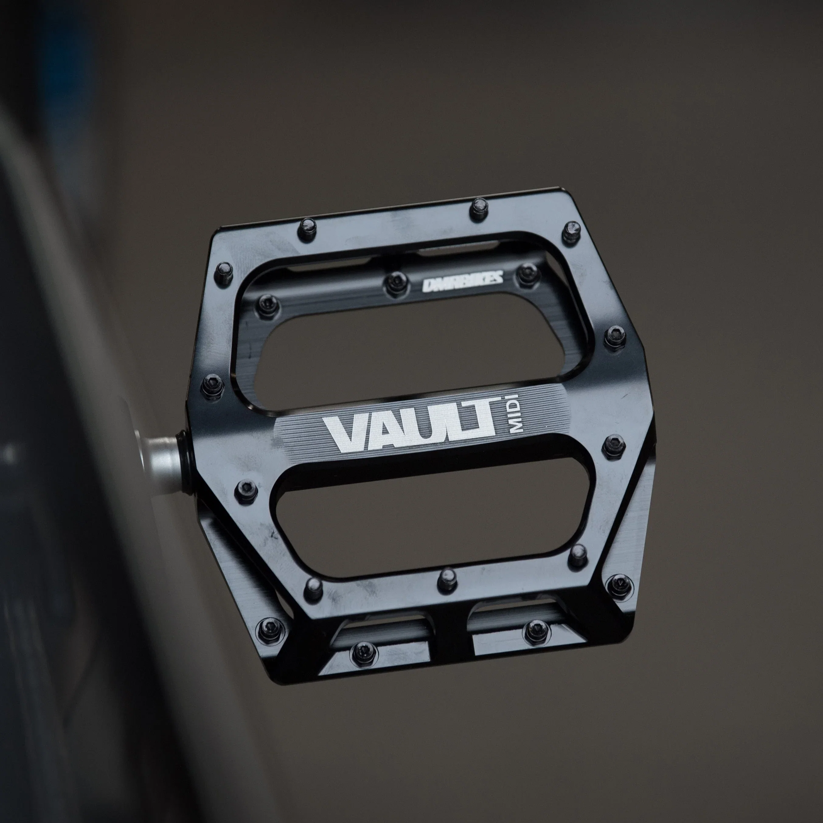Płaskie pedały DMR VAULT MIDI czarne - Image 4