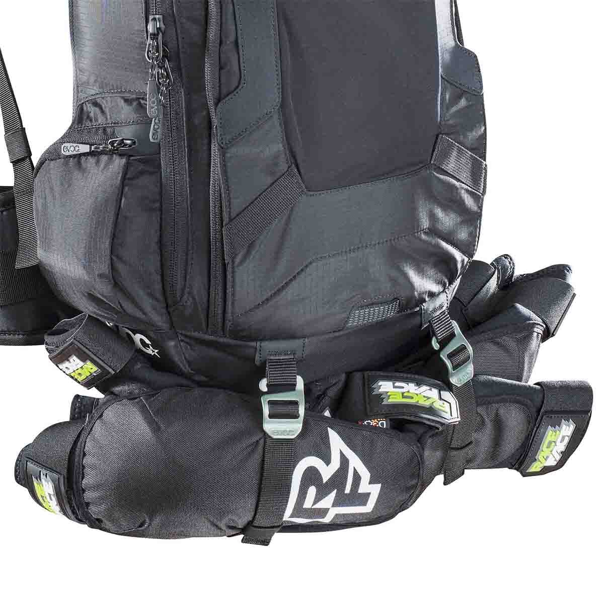 Plecak z grzbietem EVOC FR PROTECTOR TOUR 30L Czarny - Image 6