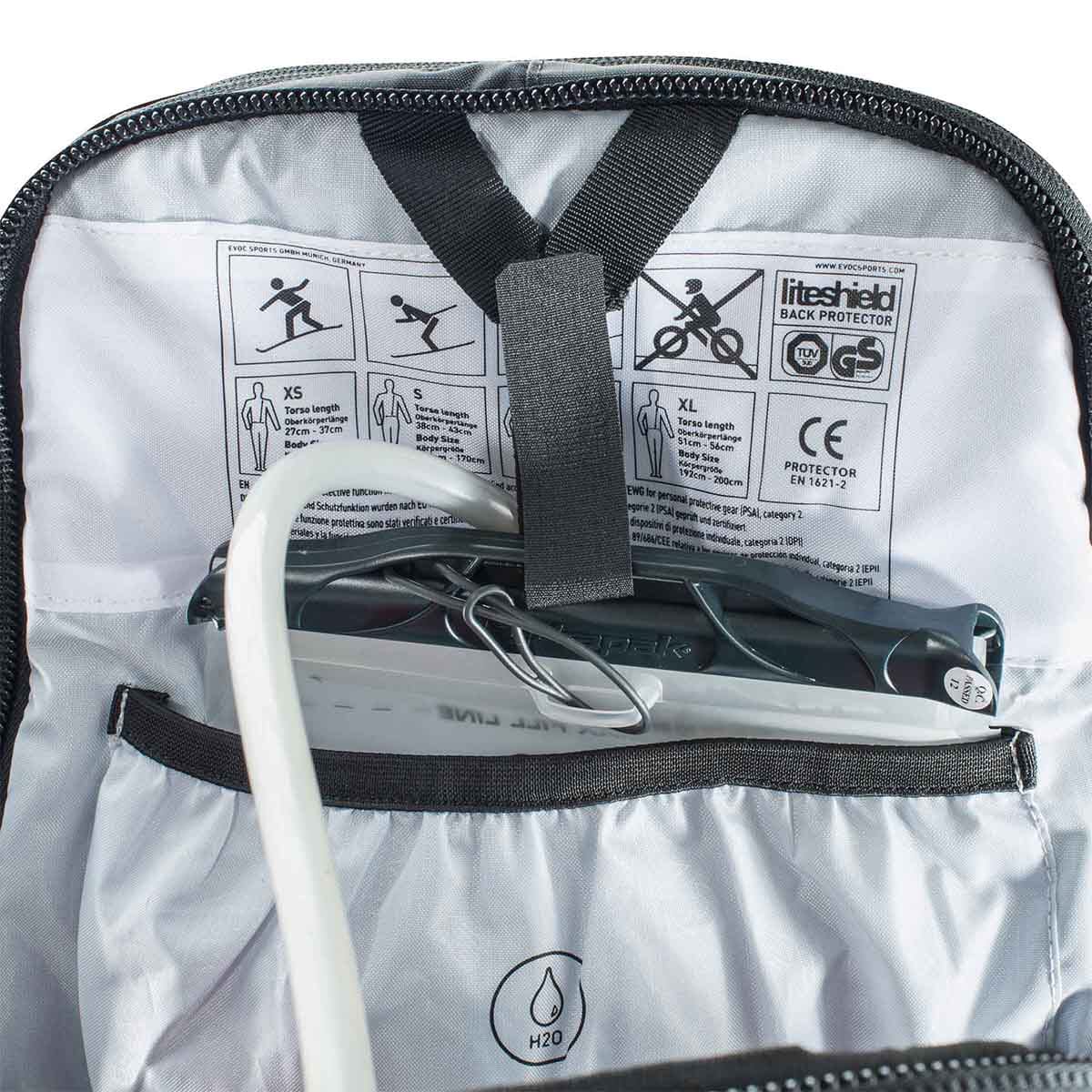 Plecak z grzbietem EVOC FR PROTECTOR TOUR 30L Czarny - Image 8