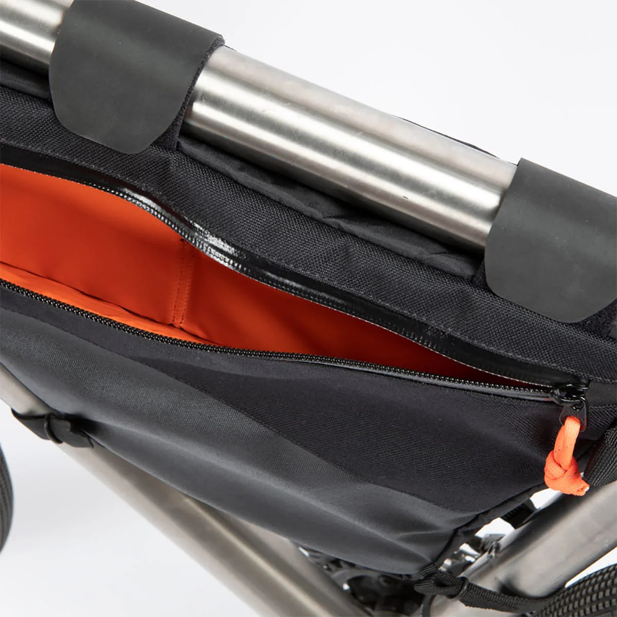RESTRAP FULL FRAME BAG SMALL 6L Black - Image 8
