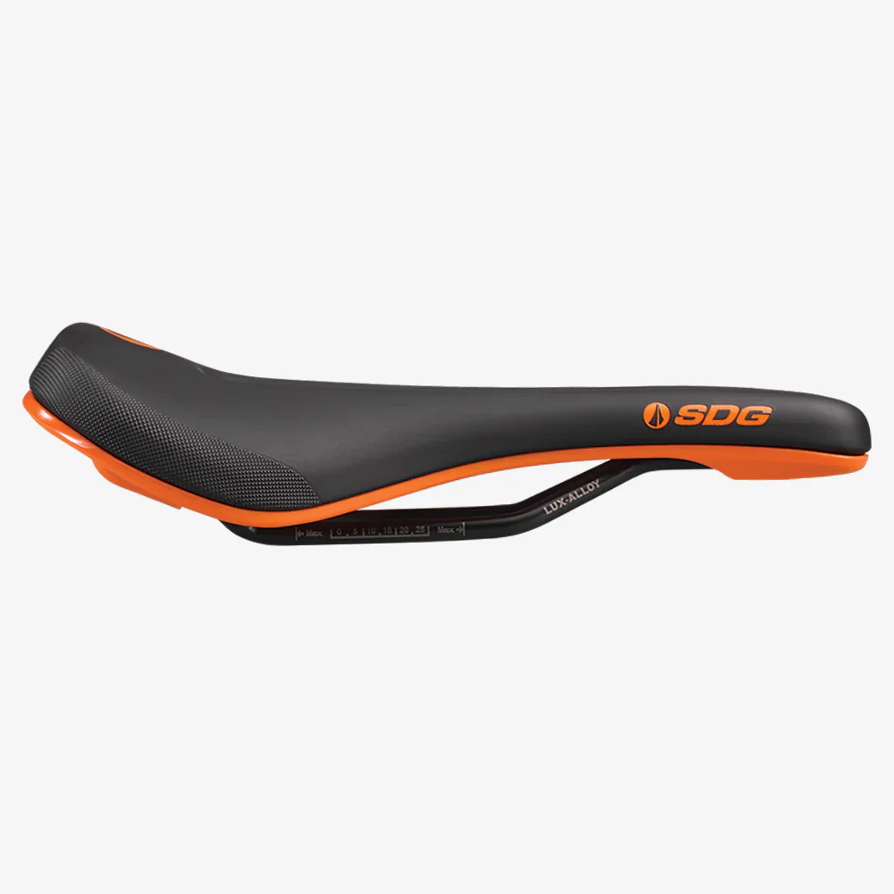 Siodełko SDG BEL-AIR V3 MAX Rails Lux-Alloy czarny/pomarańczowy - Image 3