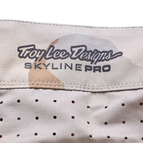 Spodenki TROY LEE DESIGNS SKYLINE PRO FLOW CAMO Pumice z wkładką BN3TH - Image 10