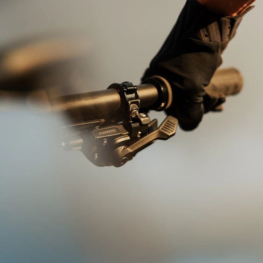 SRAM EAGLE 70 T-TYPE 12V Single Click VAE z prawą dźwignią zmiany biegów - Image 4