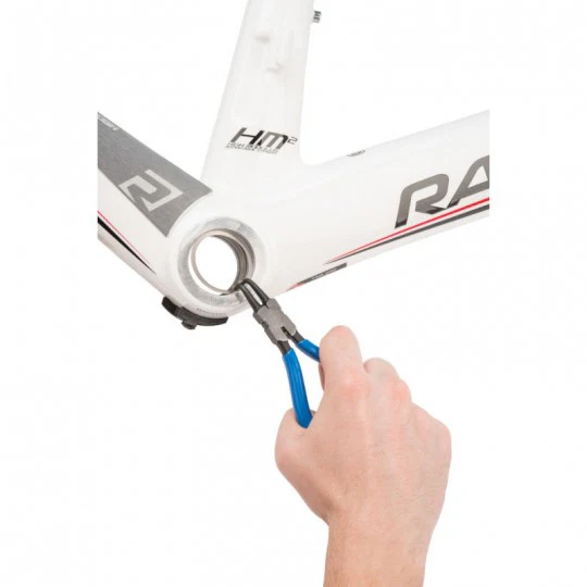 Szczypce do pierścieni osadczych PARK TOOL RP-4 z noskiem skośnym 1,7 mm - Image 2