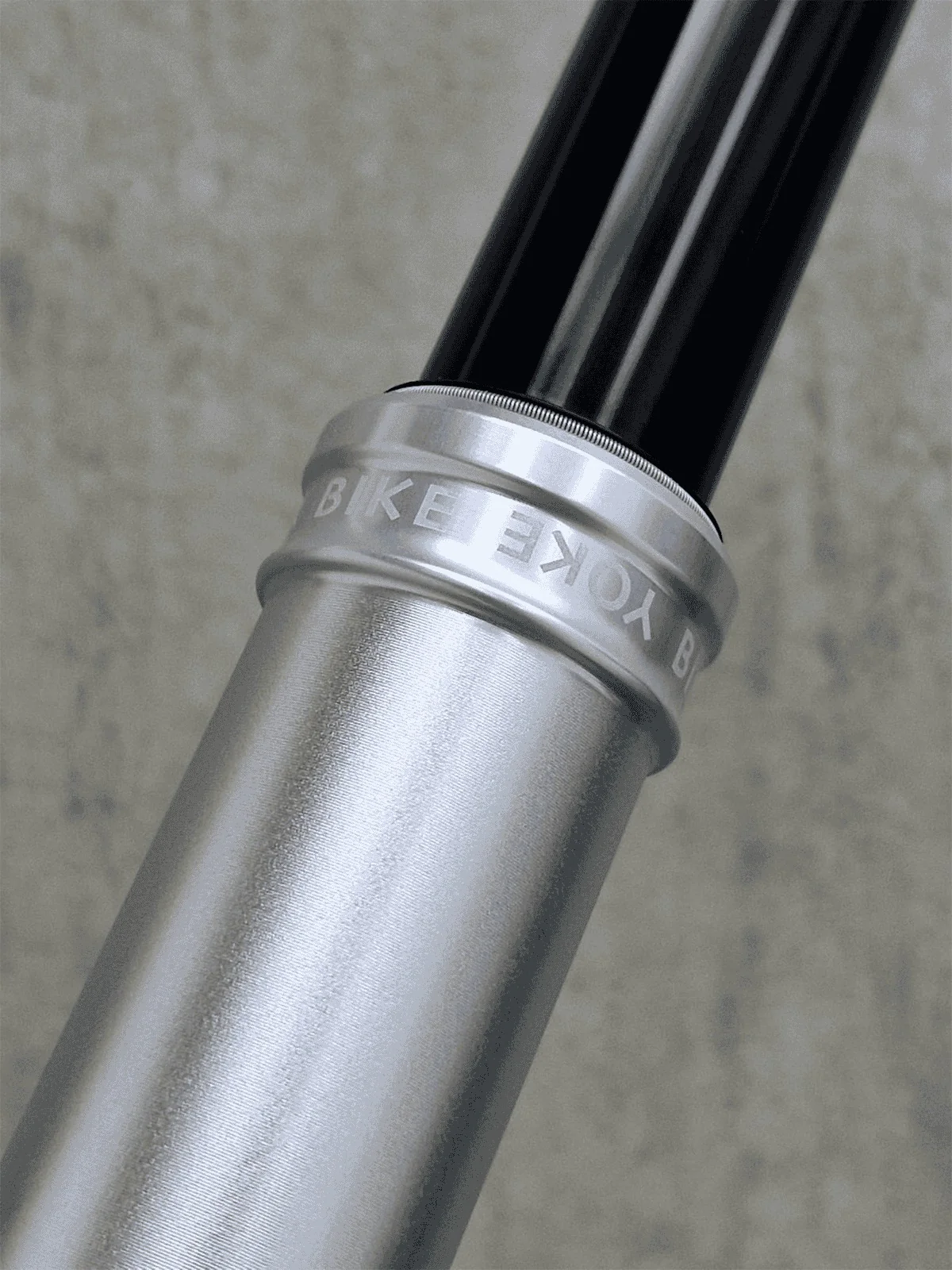 Sztyca teleskopowa BIKEYOKE REVIVE 3.0 - limitowana edycja srebrna - Image 3
