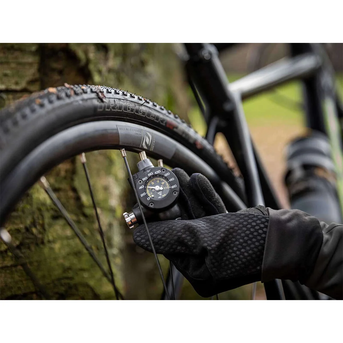 TOPEAK AIRBOOSTER G2 CO2 z nasadką udarową i manometrem - Image 4