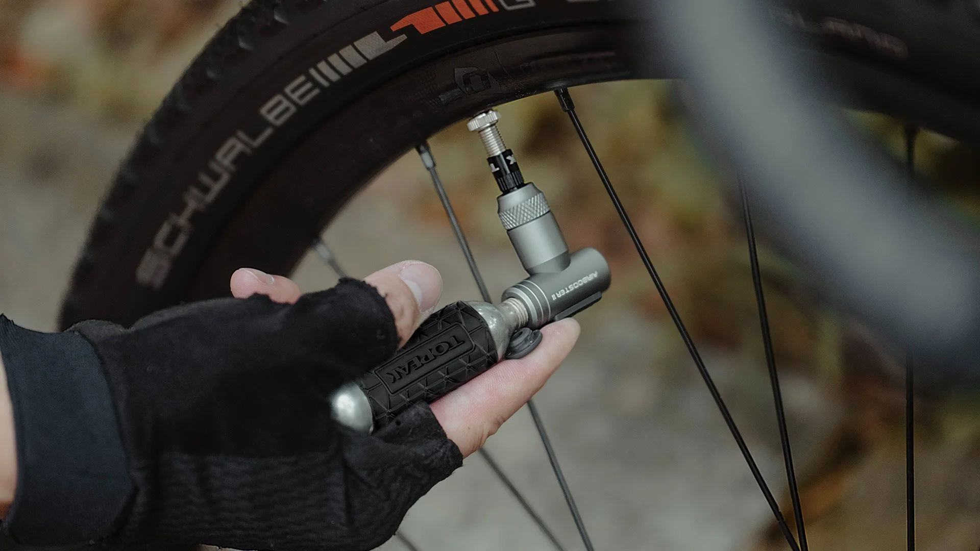 TOPEAK AIRBOOSTER II CO2 Percutor + 16g gwintowany nabój CO2 (x1) - Image 4