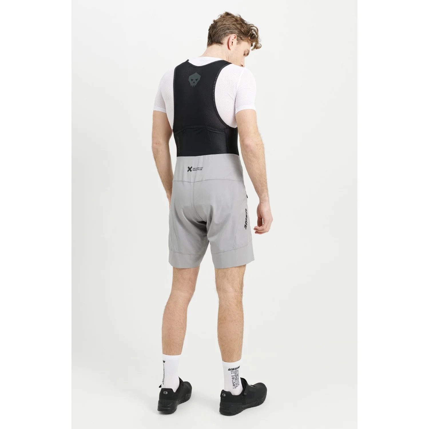 USWE HYBRID MTB Short Grey - Image 9