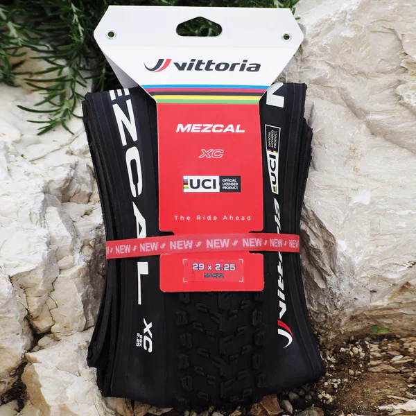 VITTORIA MEZCAL XC 29X2.10 "UCI Rainbow Edition" Opona bezdętkowa, miękka, czarna - Image 5