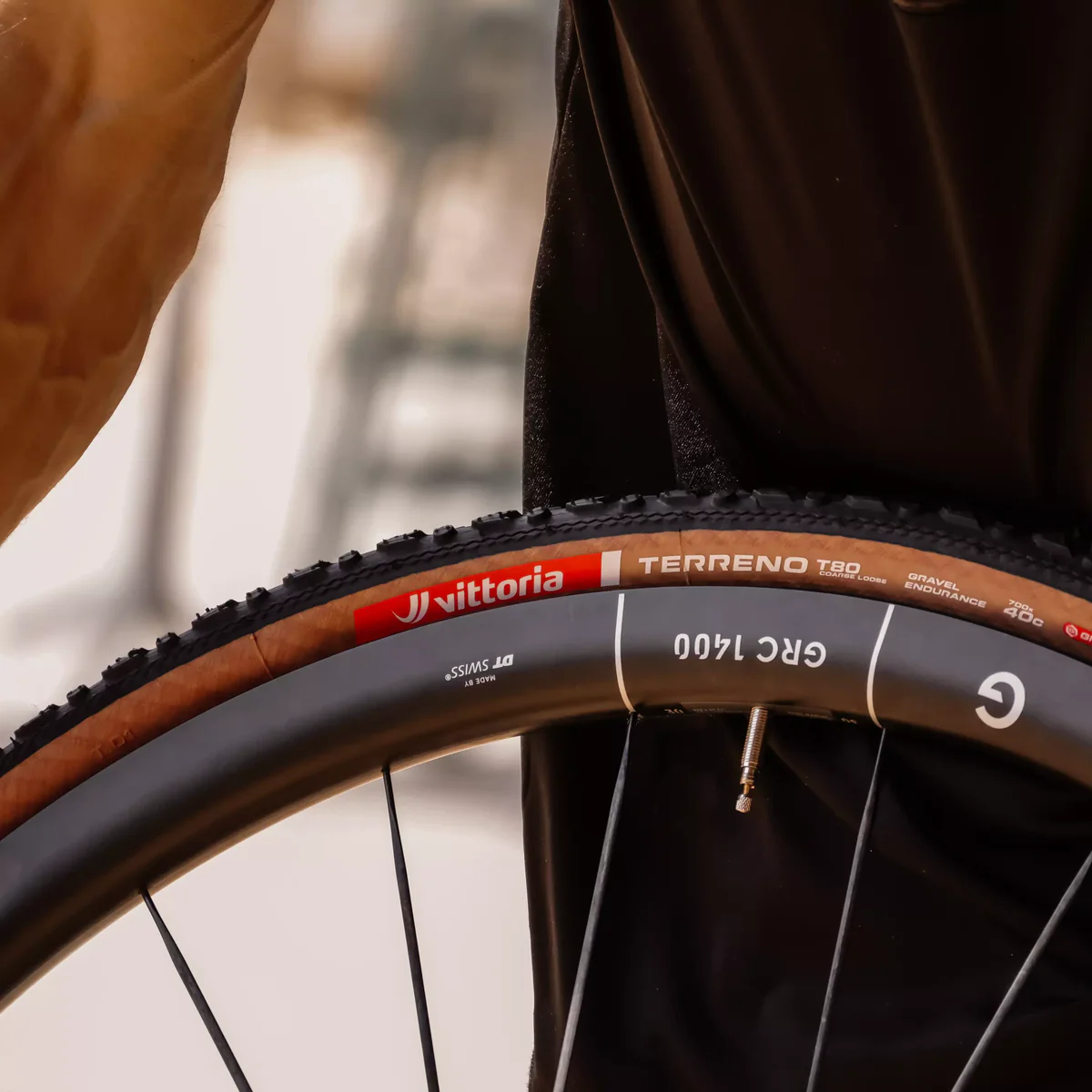 VITTORIA TERRENO T80 COARSE LOOSE Gravel Endurance 700x45c Tubeless Ready Opona miękka brązowa - Image 3