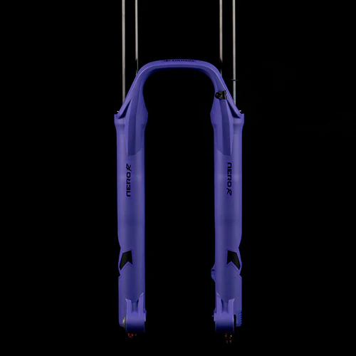 FORMULA NERO R 29" Oś widelca 20x110mm Boost Ultraviolet - Image 3