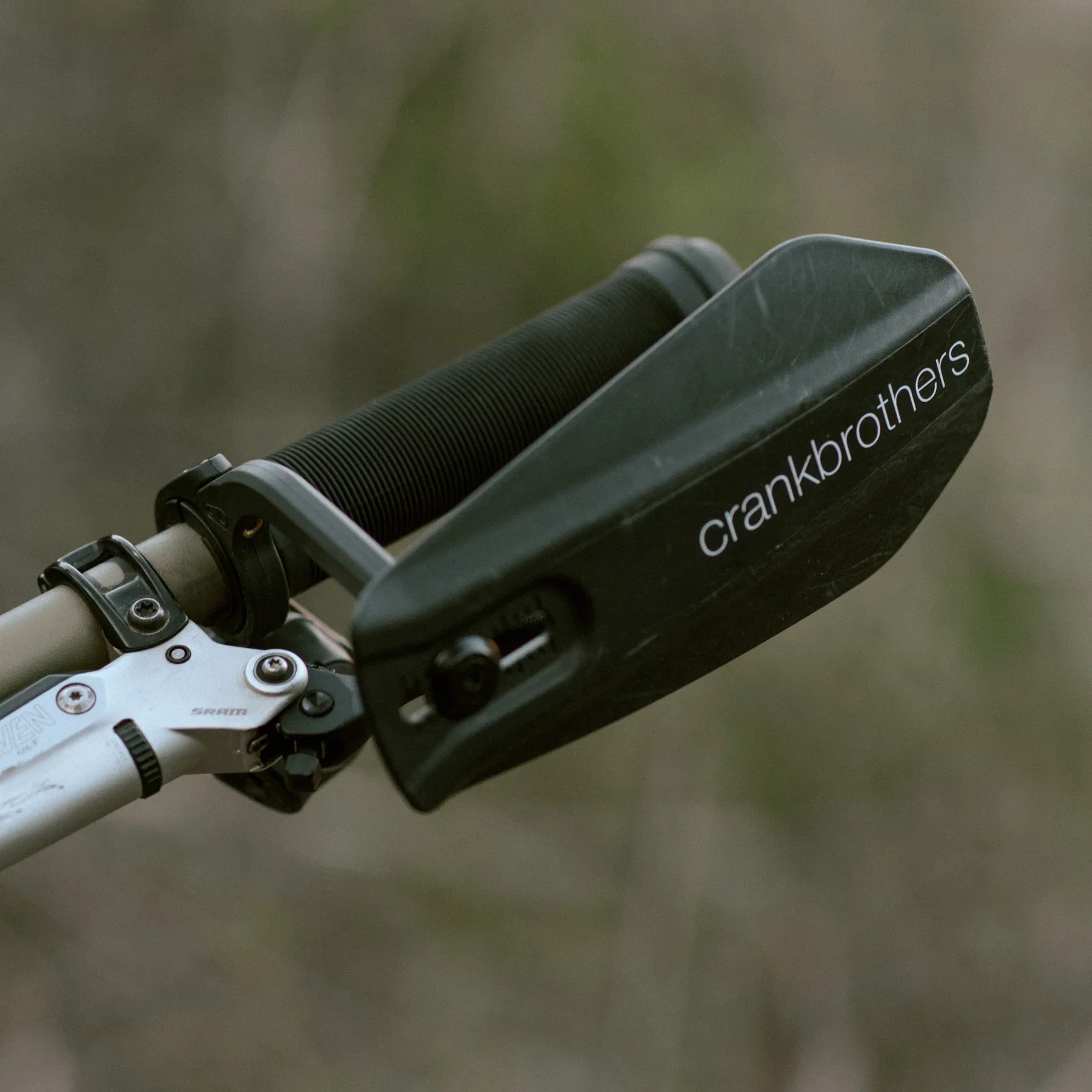 CRANKBROTHERS GUARDIAN Zintegrowane ochraniacze dłoni - Image 5